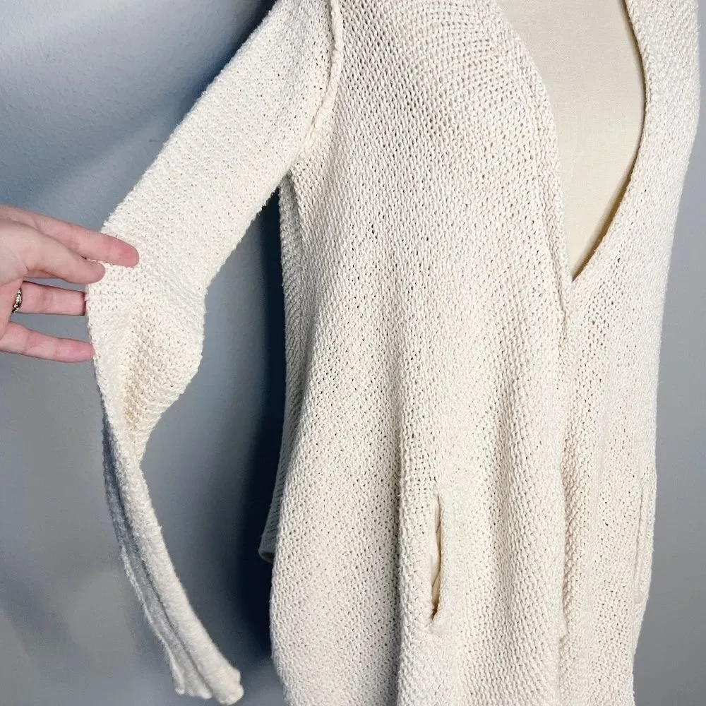 Free People Shark Hem Cardigan Size XS Cream Cotton blend Seen on Taylor Swift